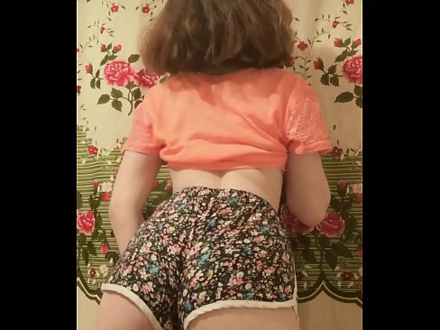 ❤️ Sexet ung babe laver en striptease ved at filme sine shorts på kamera ❤❌ Porno fb at da.hqpornvideos.ru